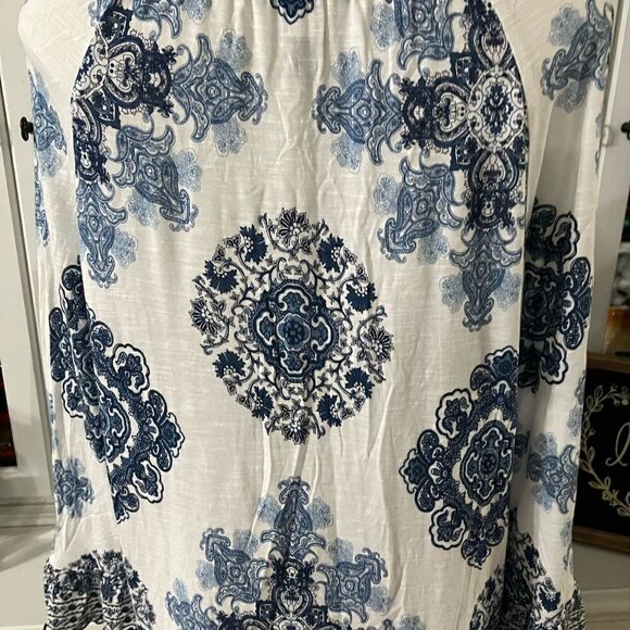 Medallion Pullover Top Size XL INC International Concepts - Picture 5 of 9